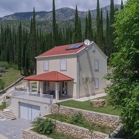 House Brajkovic With Pool In Konavle Vakantiehuis
