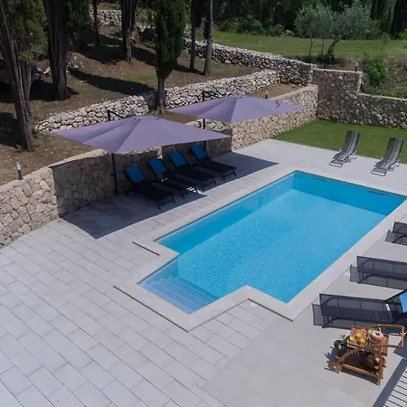 House Brajkovic With Pool In Konavle Zastolje