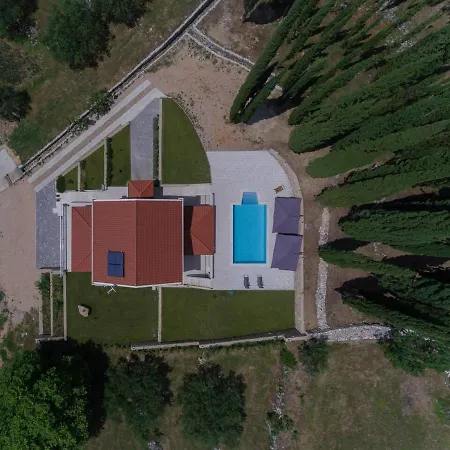 House Brajkovic With Pool In Konavle Vakantiehuis